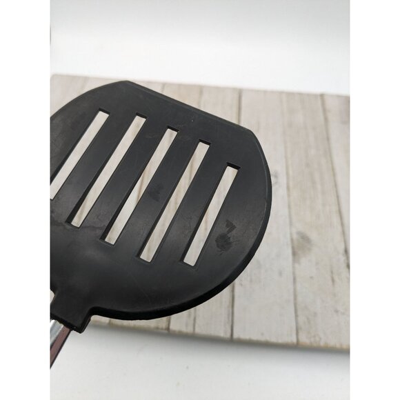 Vintage Taiwan Black Slotted Wide Flipper Turner 11 1/4" - Picture 8 of 8